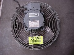 Kop ventilators voor extra koeling van de compressor